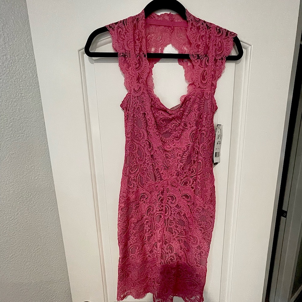 Nicole Miller pink lace dress NEW w tags